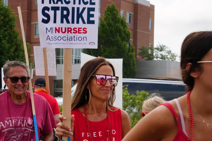MNA Alma Member on Strike