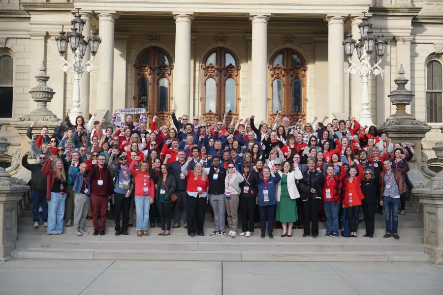group photo on steps on capitol 